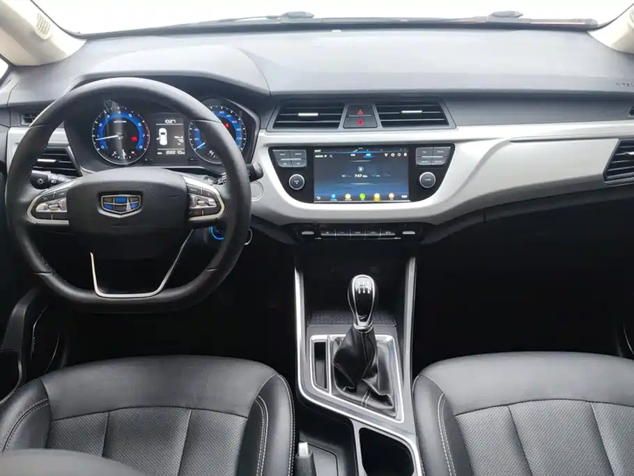 Geely Vision X3 2020 — фото 12