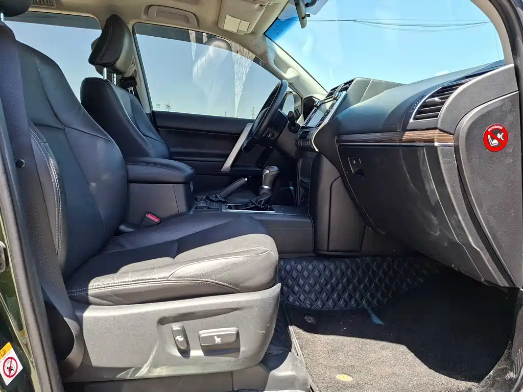 Toyota Prado 2018 — фото 18
