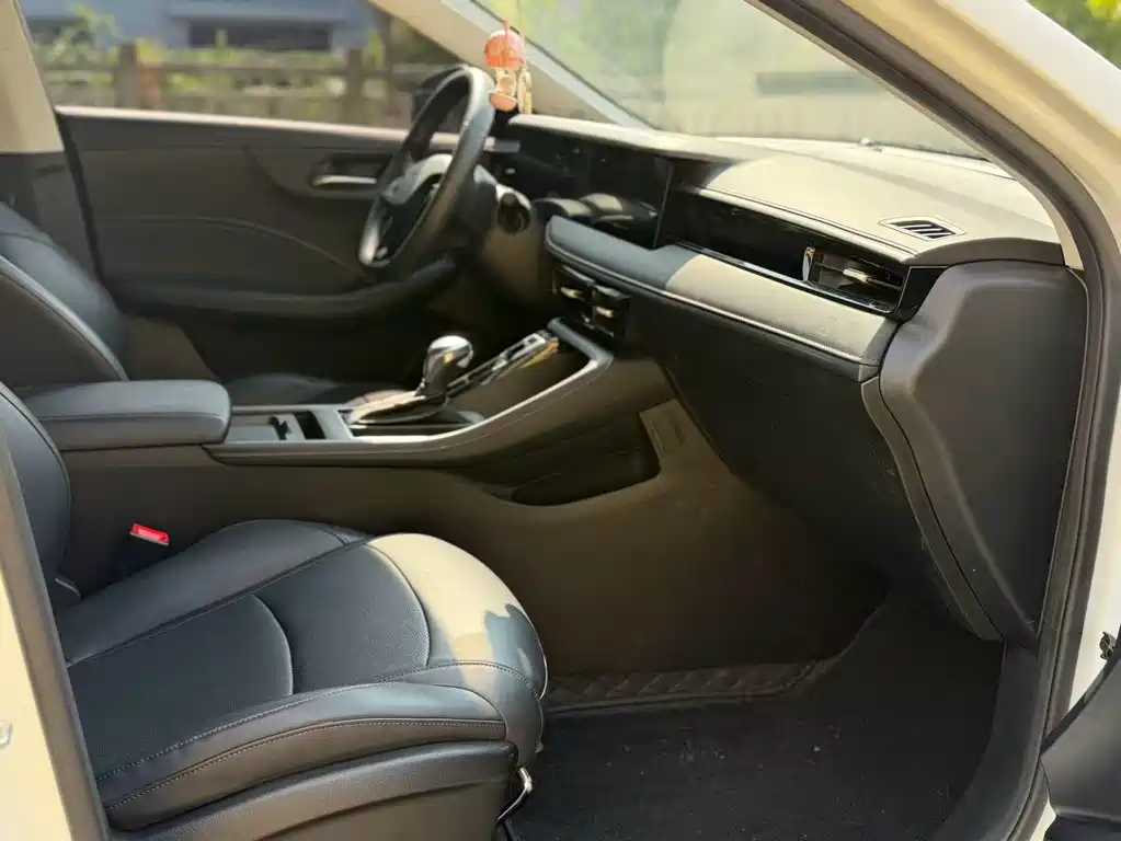 Roewe i5 2024