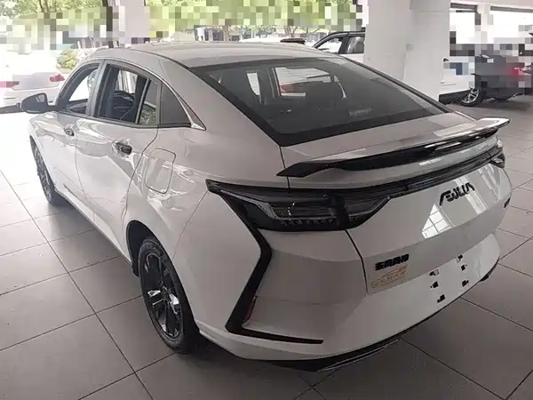 Dongfeng Yixuan 2024