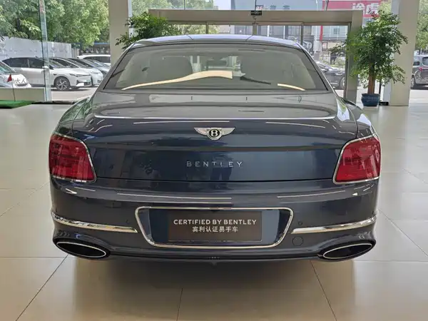 Bentley Flying Spur 2022