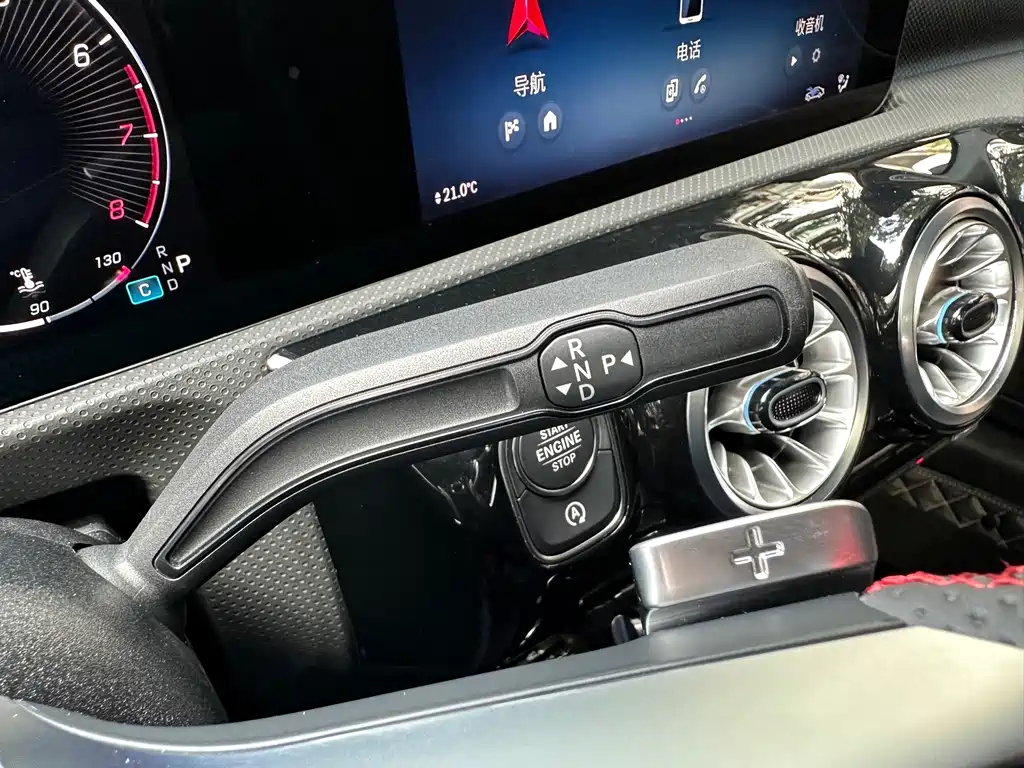 Mercedes-Benz A-Class 2023 — фото 8
