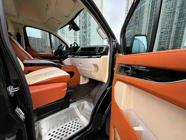 Ford Transit 2023