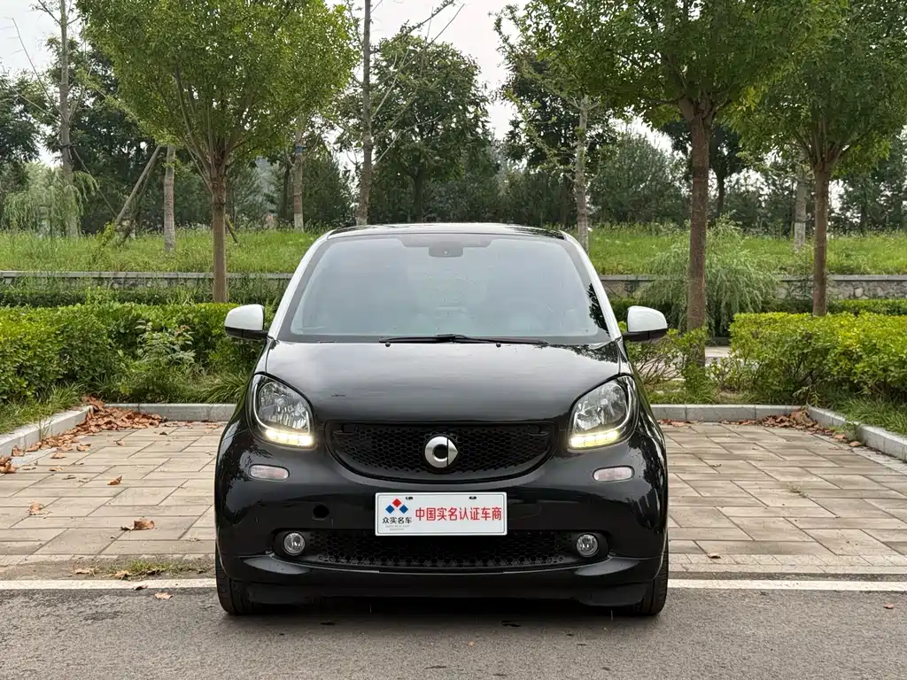 smart fortwo 2018 — фото 2