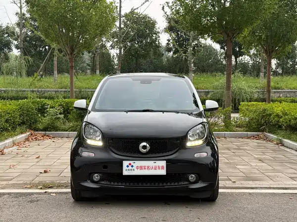 smart fortwo 2018