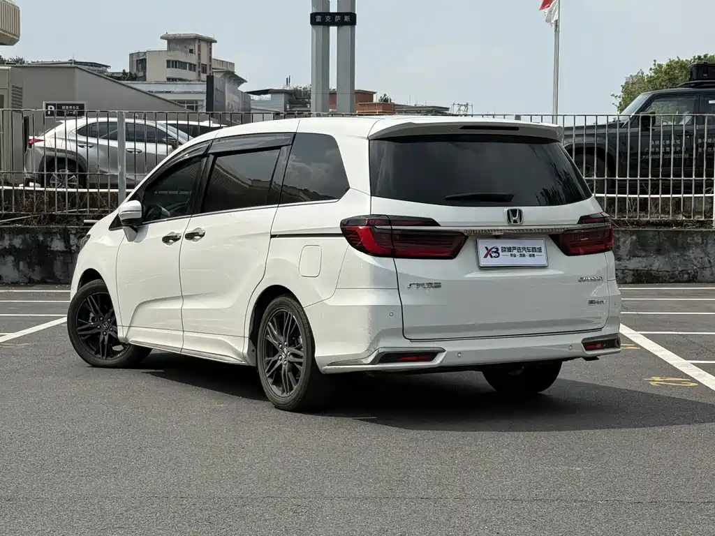 Honda Odyssey 2025 — фото 11