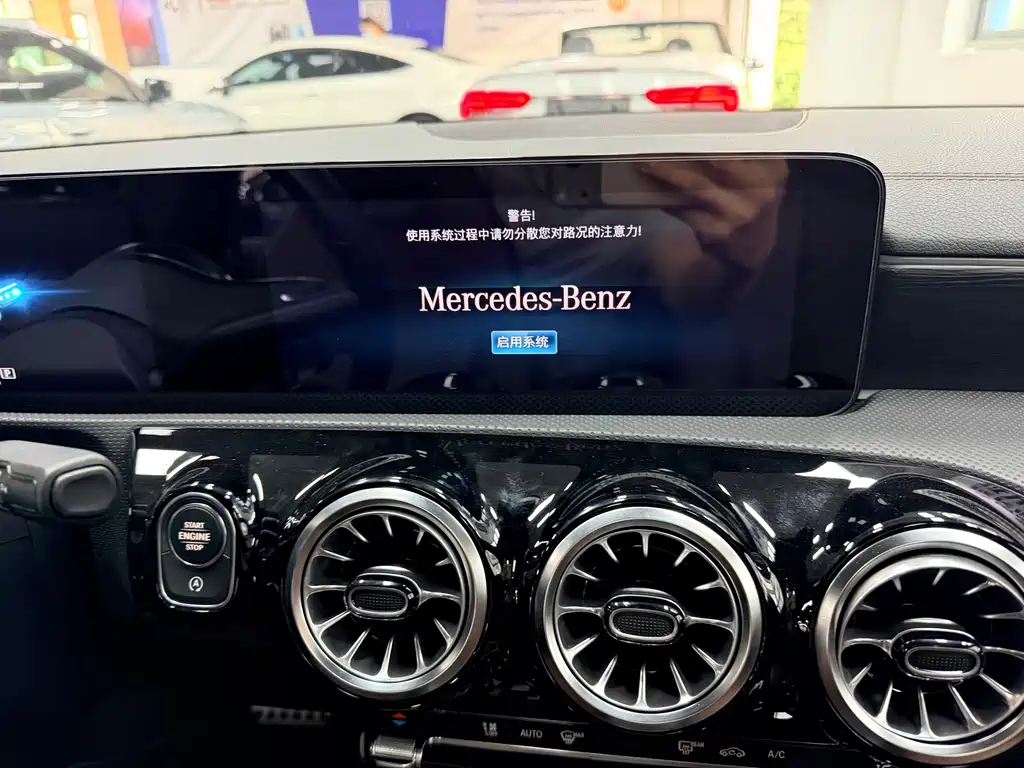 Mercedes-Benz CLA 2022 — фото 13