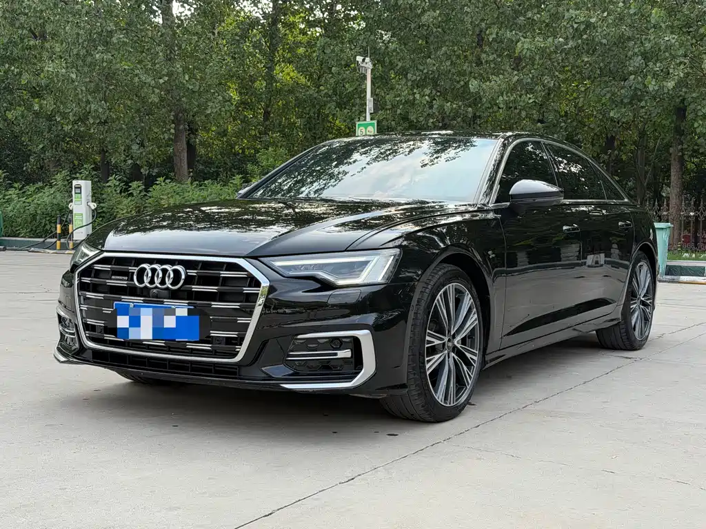 Audi A6L 2024 — фото 1