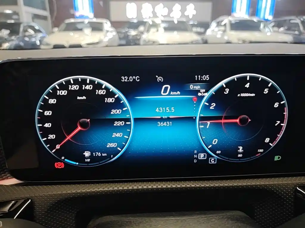 Mercedes-Benz A-Class 2023 — фото 12