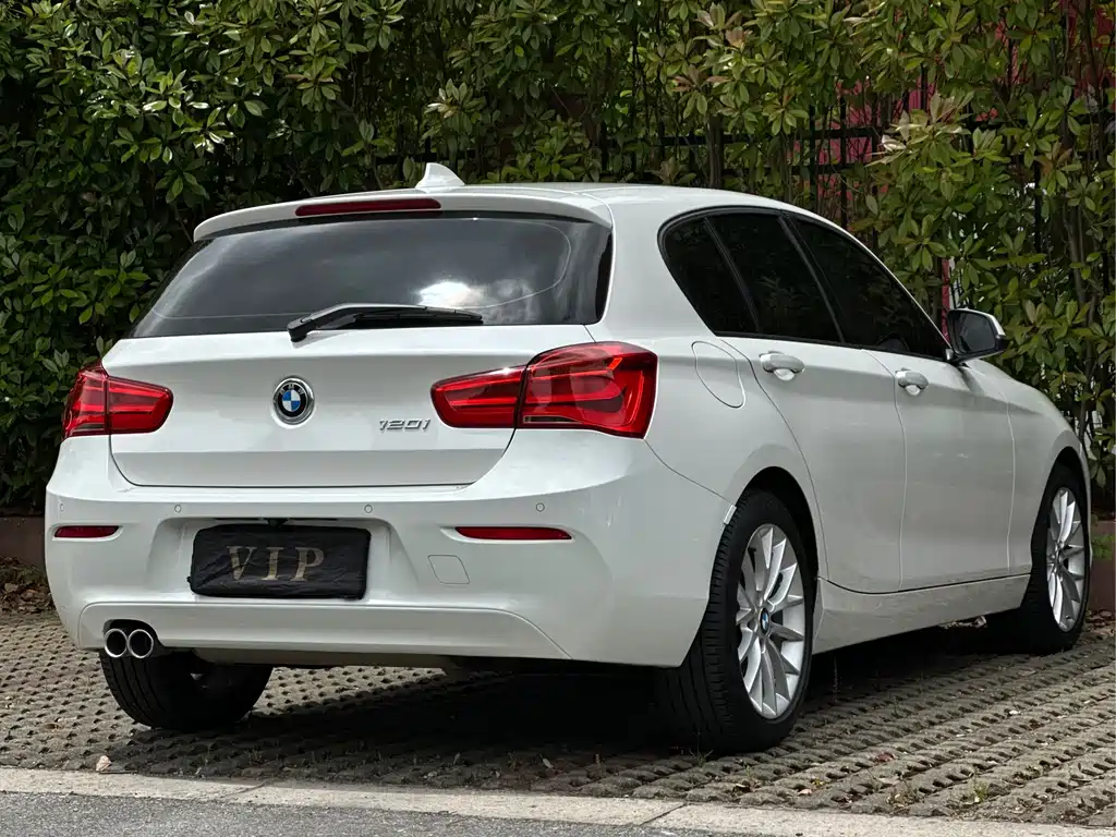 BMW 1 Series 2016 — фото 21