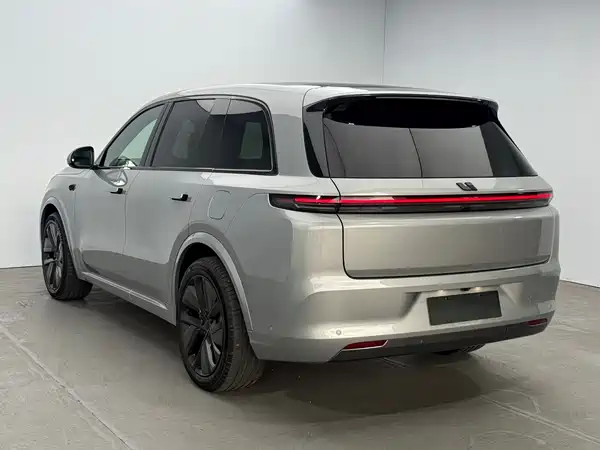 Li Auto L8 2023