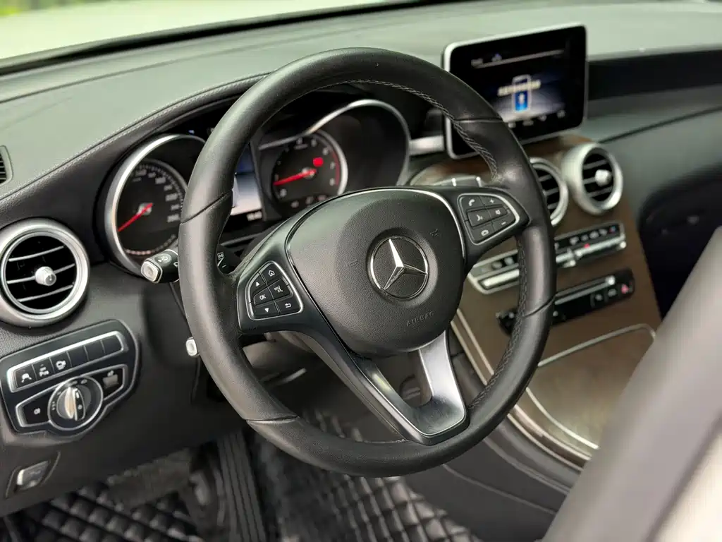 Mercedes-Benz GLC 2019