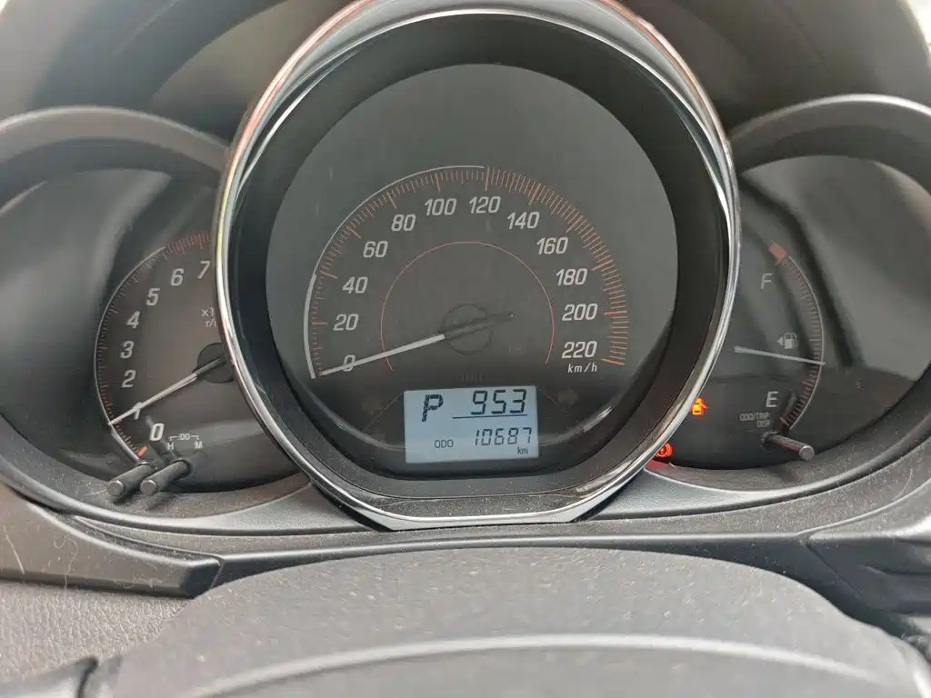 Toyota Yaris L 2020