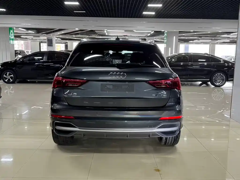 Audi Q3 2021