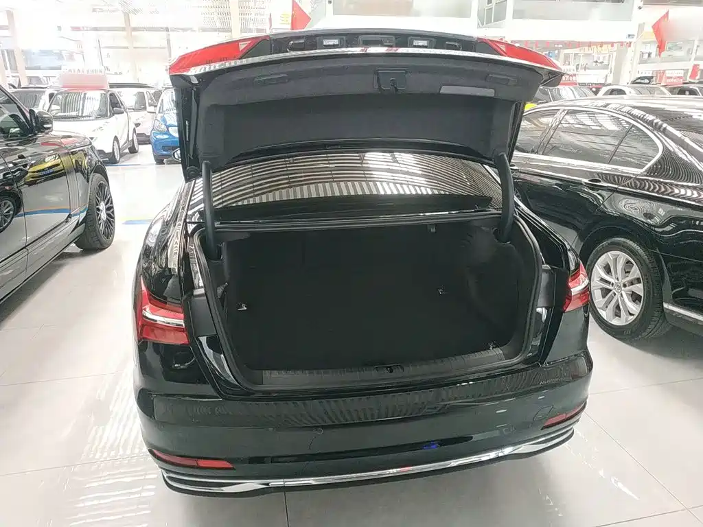 Audi A6L 2023 — фото 16