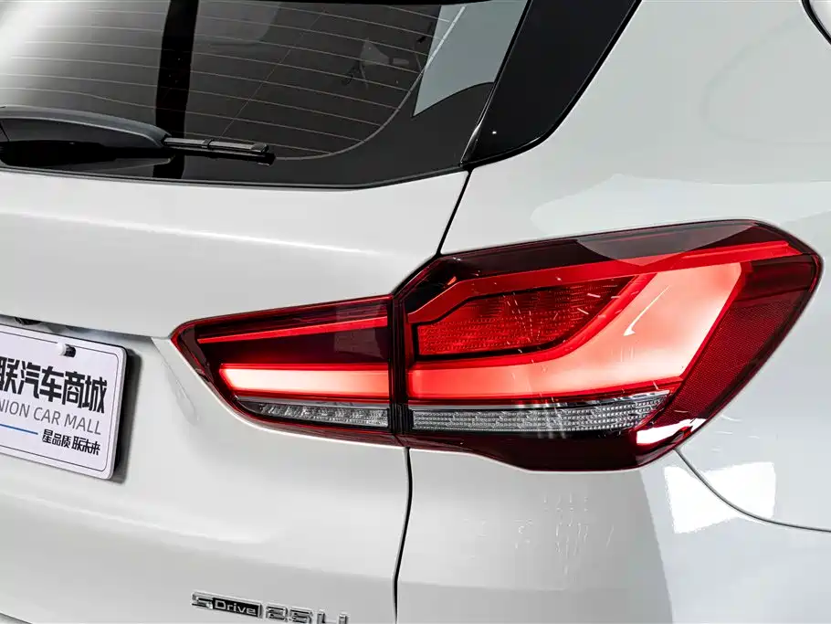 BMW X1 2023 — фото 8
