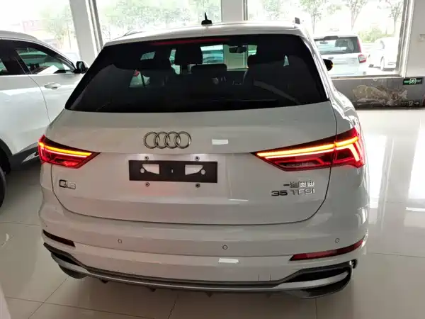 Audi Q3 2022