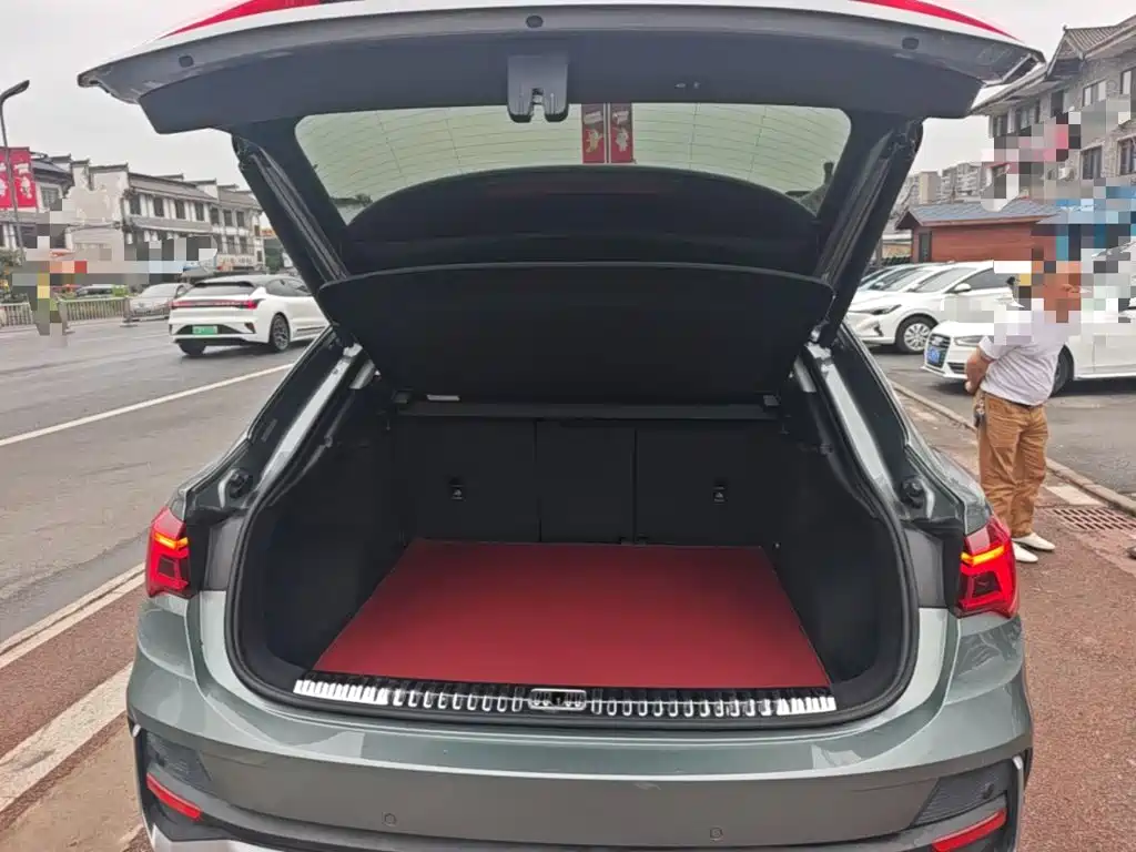 Audi Q3 Sportback 2020 — фото 19