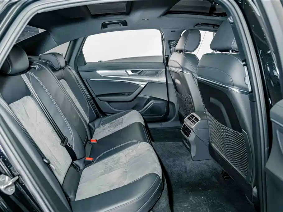 Audi A6L 2021 — фото 20