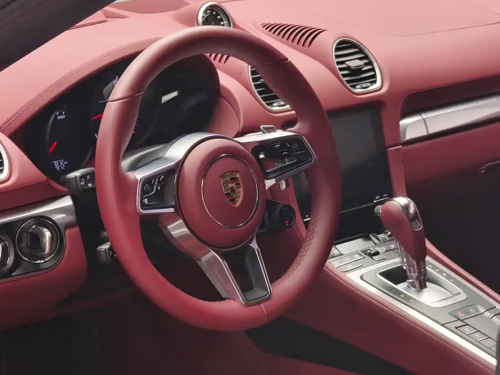 Porsche 718 2025 — фото 11