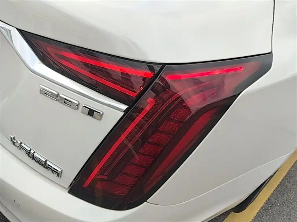 Cadillac CT6 2021 — фото 8