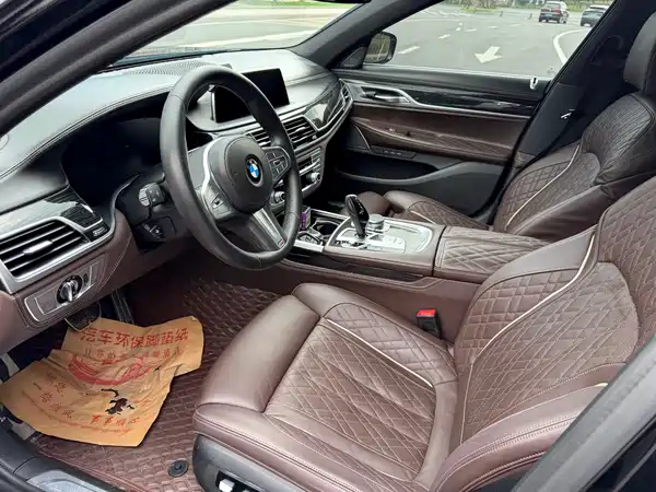 BMW 7 Series 2021