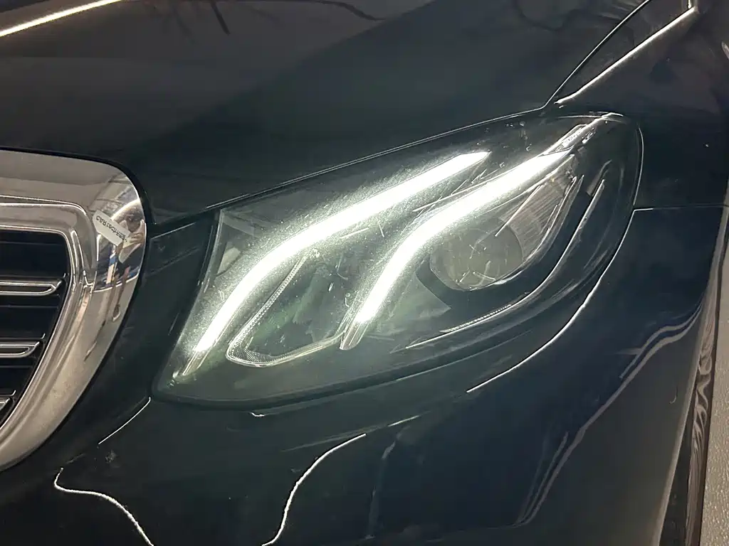Mercedes-Benz E-Class 2020 — фото 15