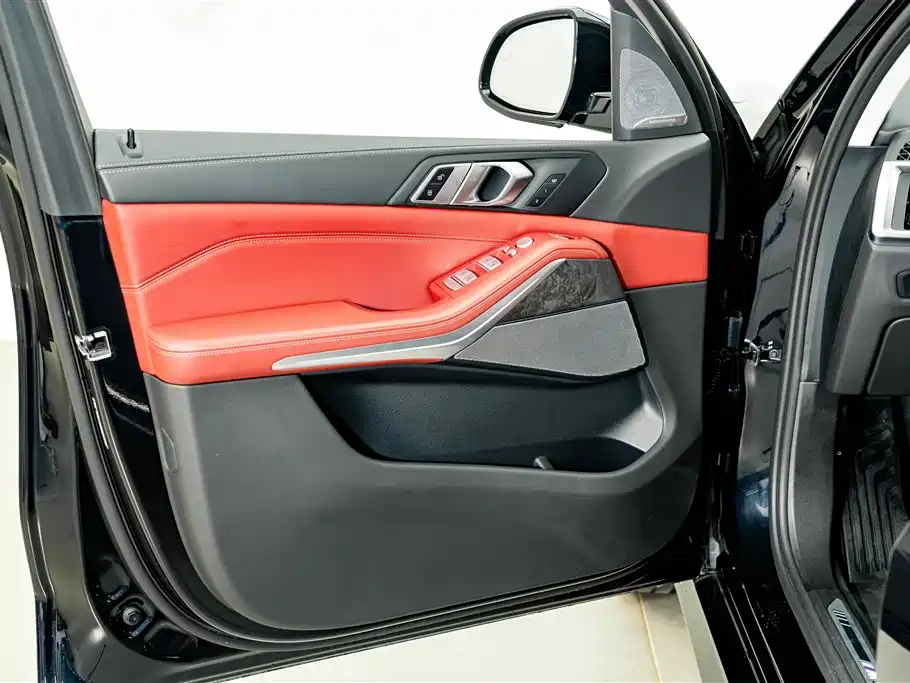 BMW X5 2025 — фото 18