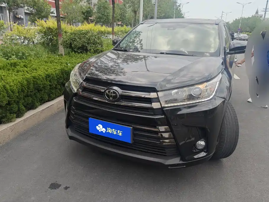 Toyota Highlander 2021
