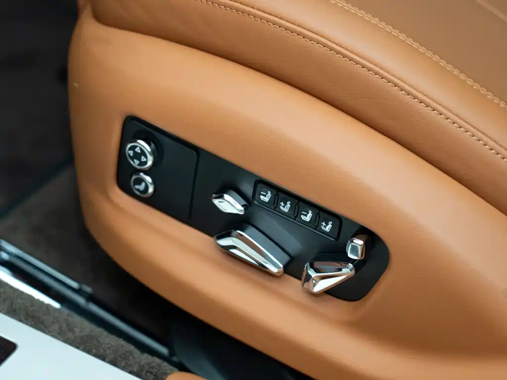 Bentley Flying Spur 2022 — фото 10