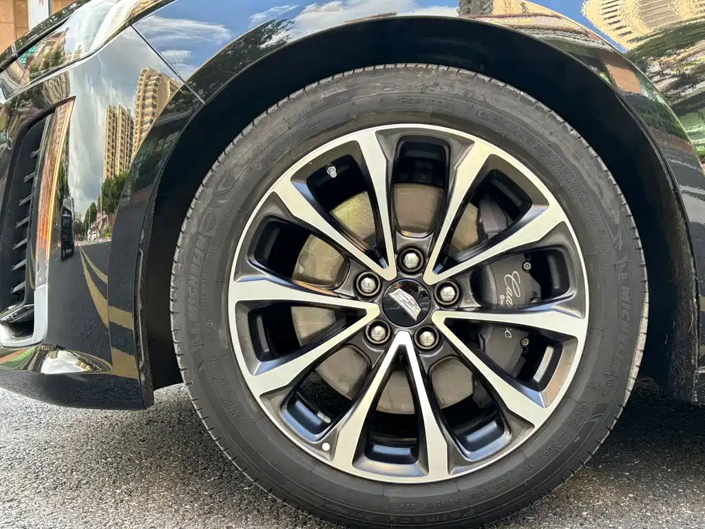 Cadillac CT5 2022 — фото 21