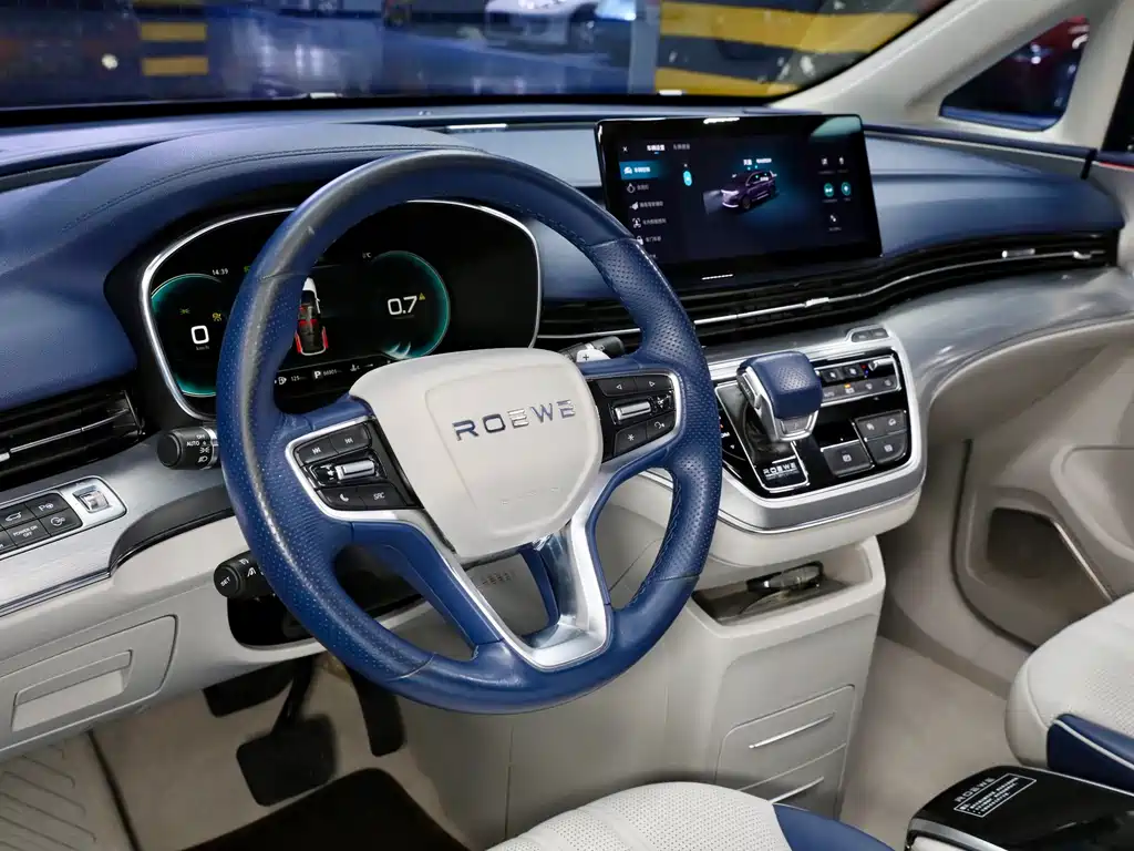 Roewe iMAX8 2021 — фото 13