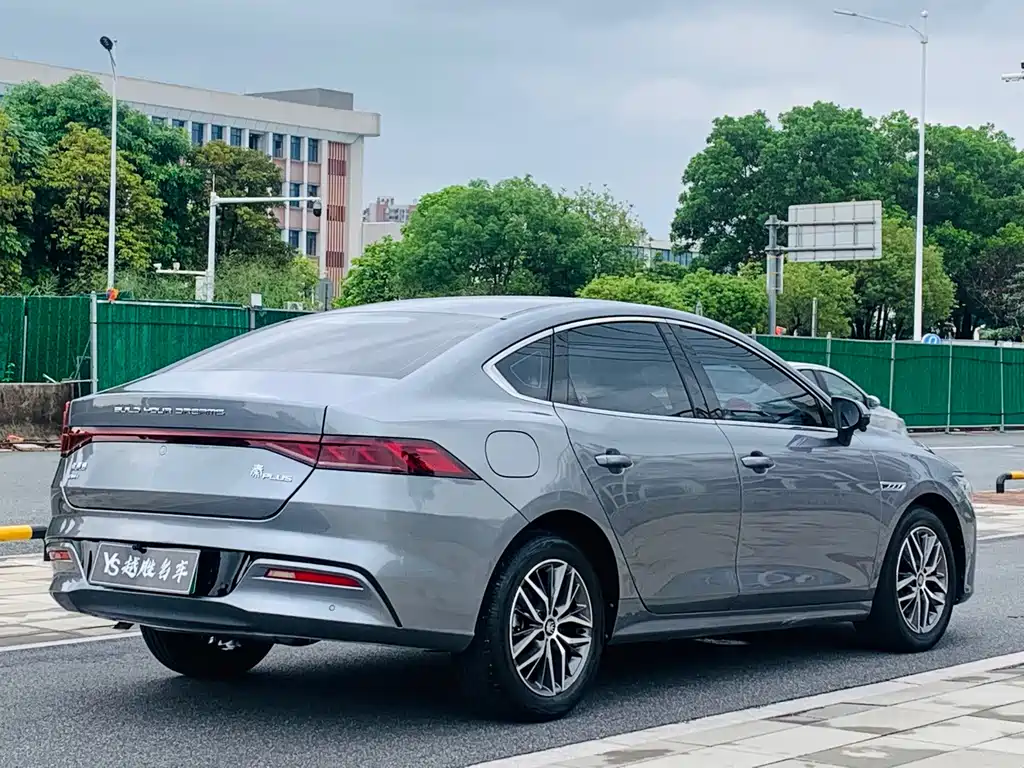 BYD Qin PLUS 2022 — фото 4