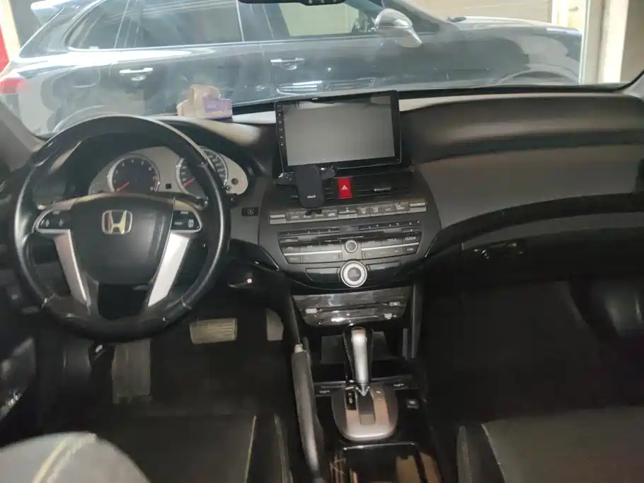 Honda Accord 2013 — фото 12