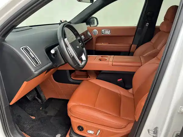 Li Auto L6 2024