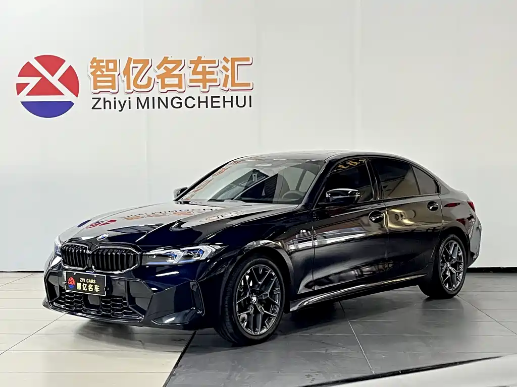 BMW 3 Series 2025 — фото 1