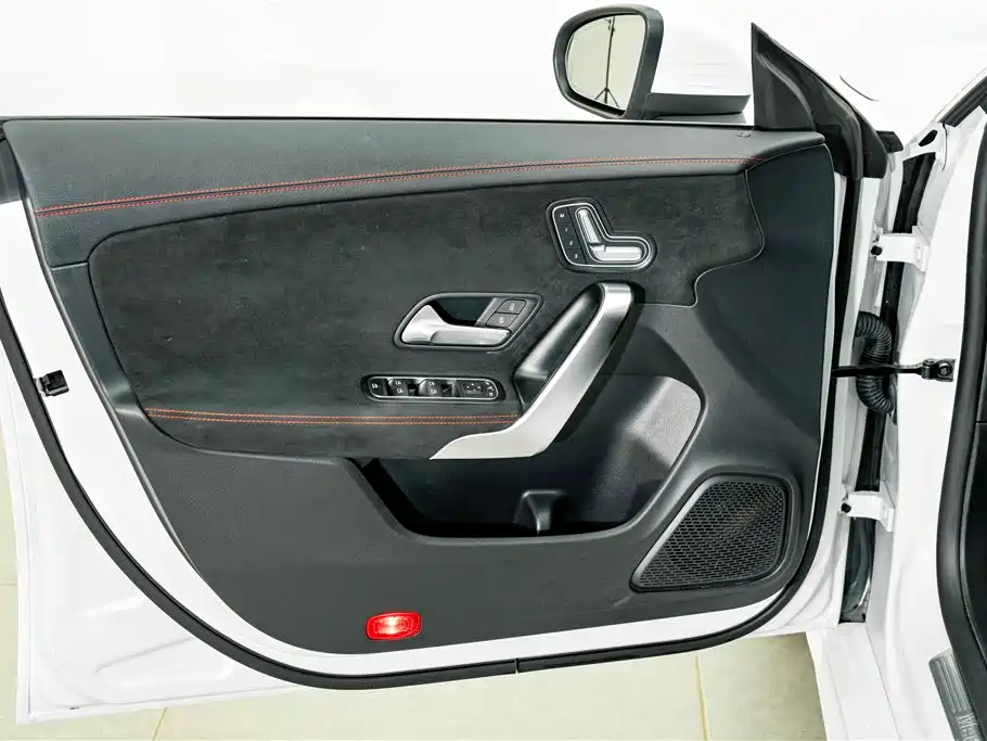 Mercedes-Benz CLA 2021 — фото 16