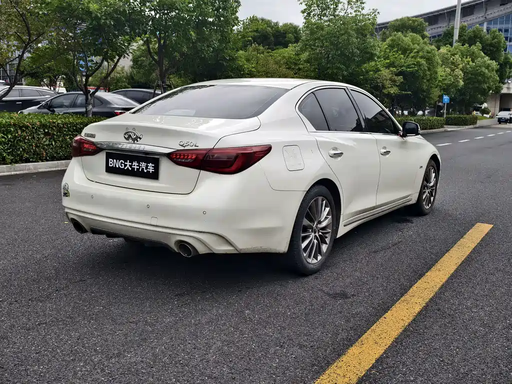 Infiniti Q50L 2019