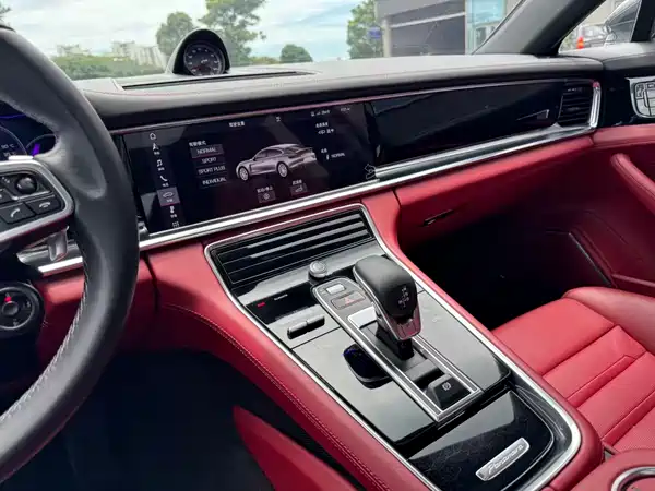 Porsche Panamera 2020