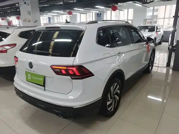 Volkswagen Tiguan L 2024