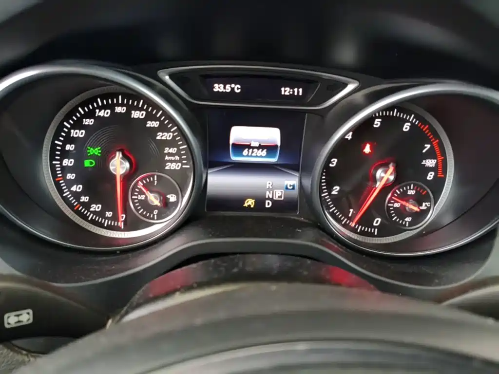 Mercedes-Benz GLA 2018 — фото 12