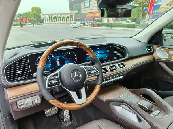 Mercedes-Benz GLS 2021