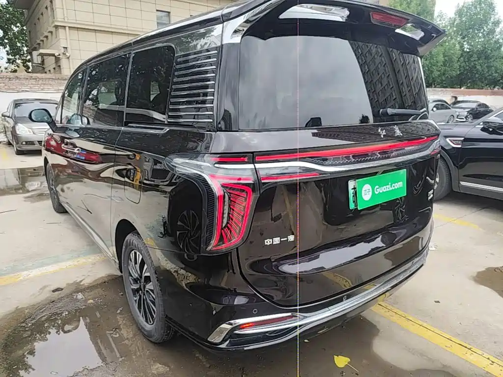 Hongqi HQ9 PHEV 2024 — фото 5