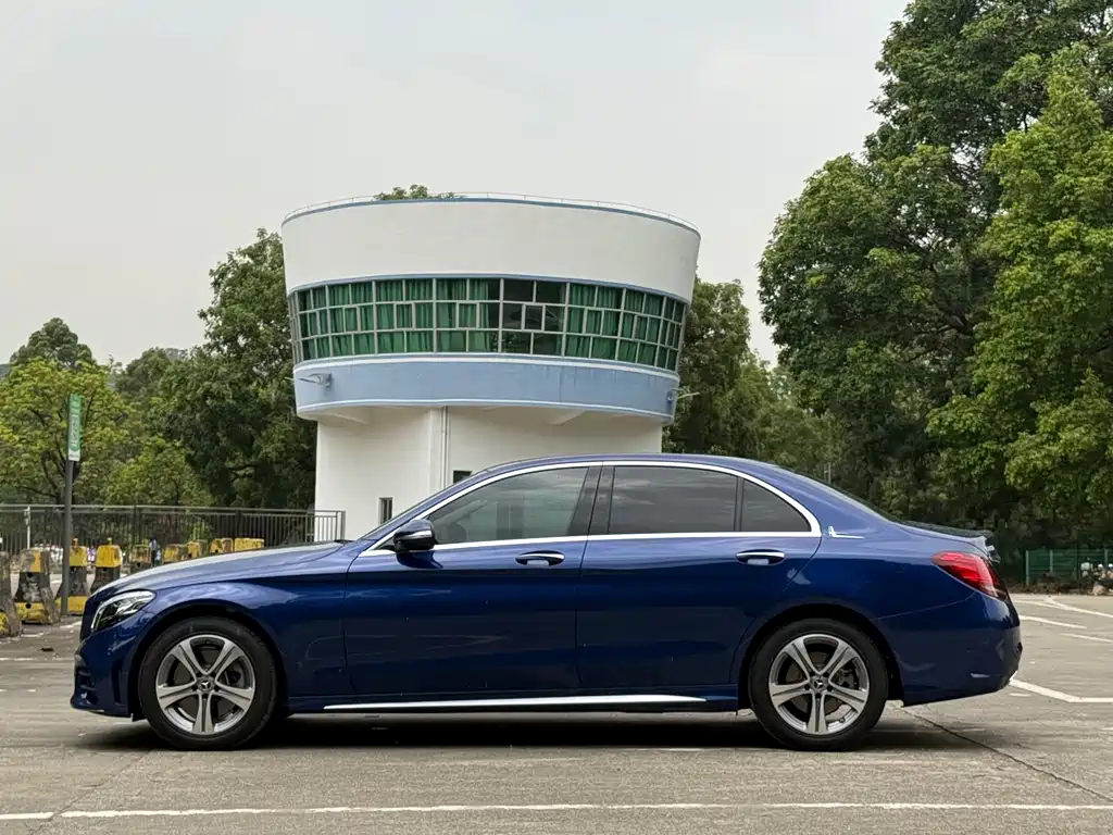 Mercedes-Benz C-Class 2020 — фото 14