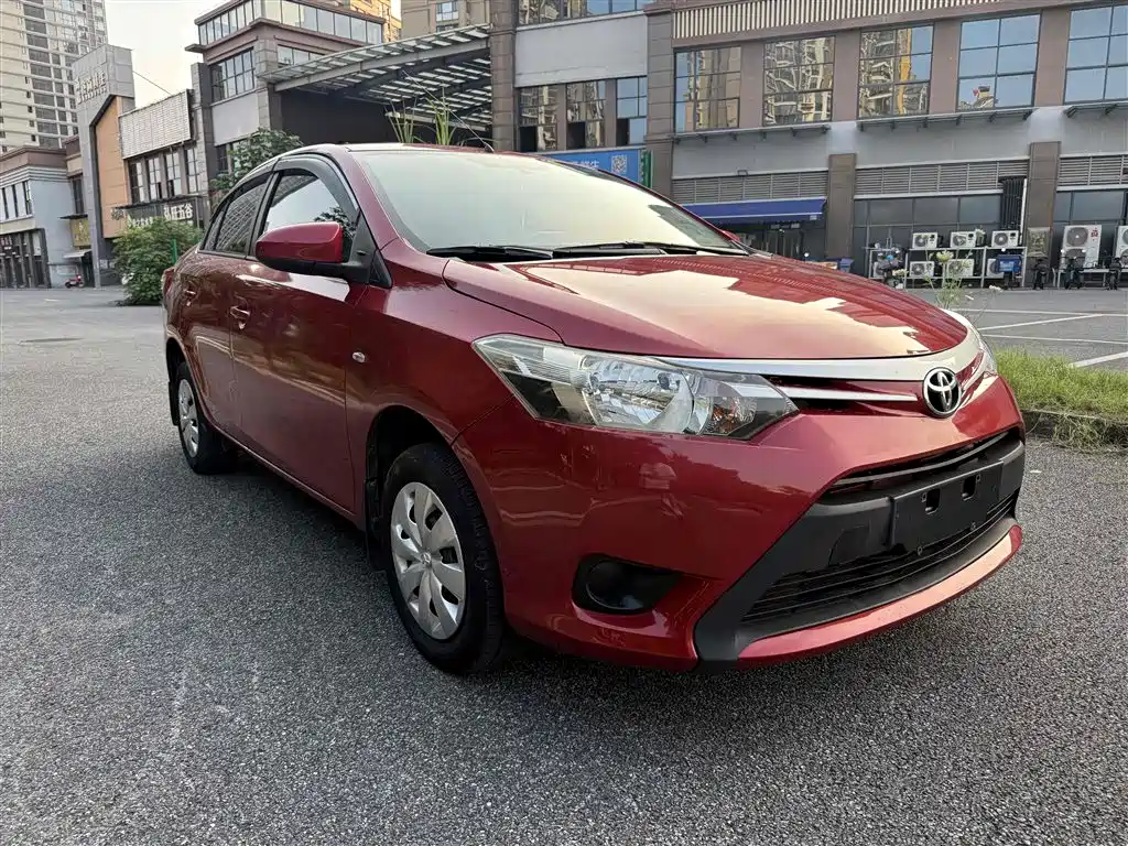 Toyota Vios 2015 — фото 3
