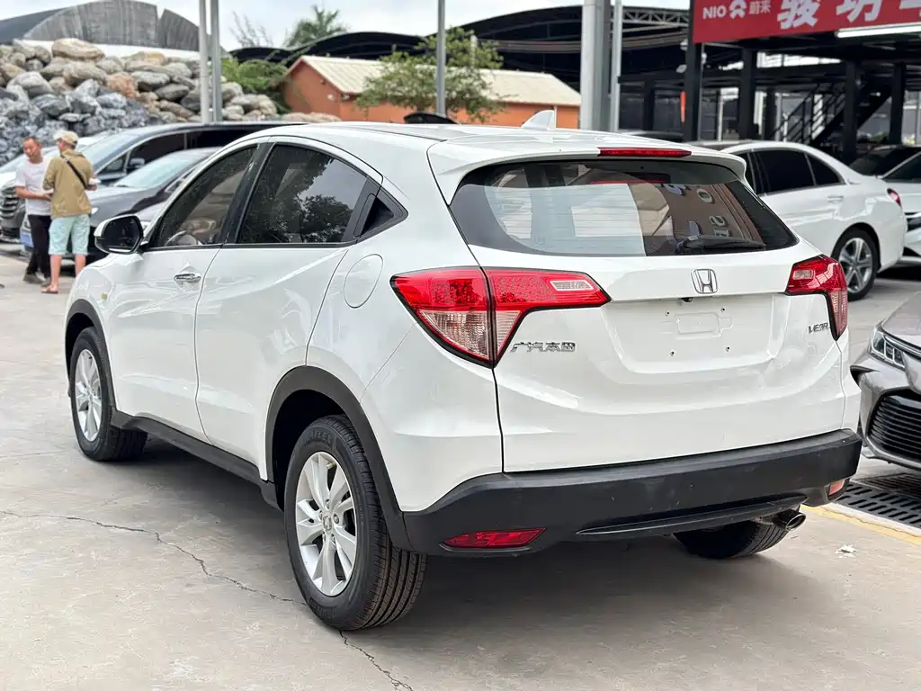 Honda Vezel 2015 — фото 12
