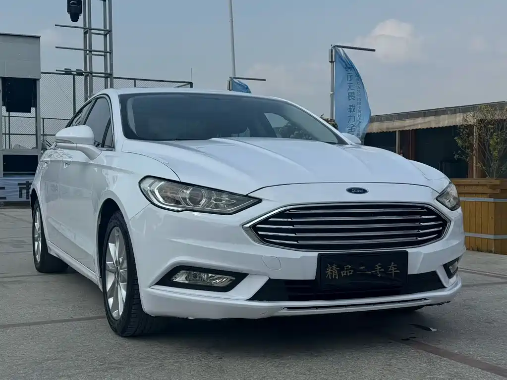 Ford Mondeo 2018 — фото 1