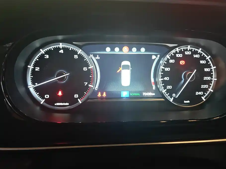 GAC Motor Trumpchi M6 2019 — фото 14