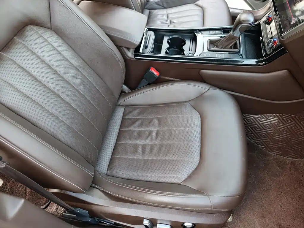 Volkswagen Phideon 2022 — фото 17