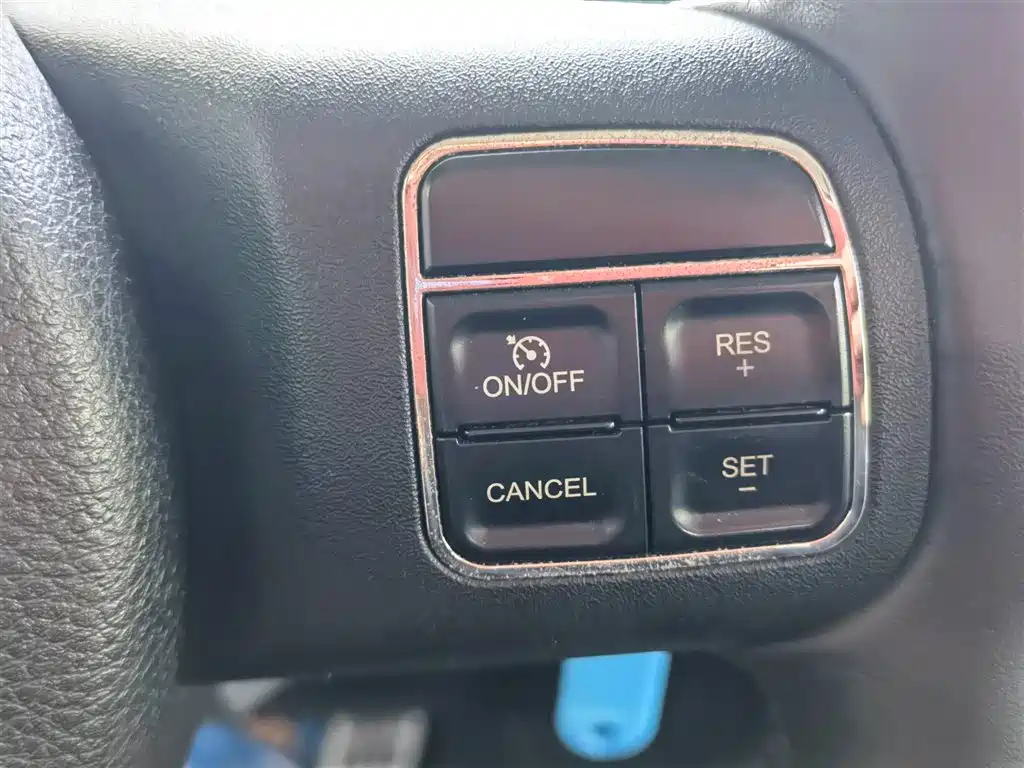 Jeep Wrangler 2011 — фото 21